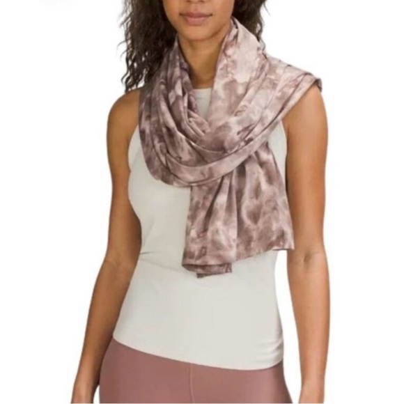 Lululemon Customizable Snap Scarf Shine Rose Gold Nulu Fabric Rare Retired